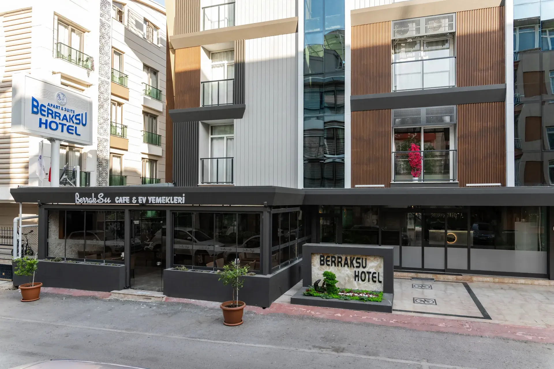 واجهة فندق Berraksu